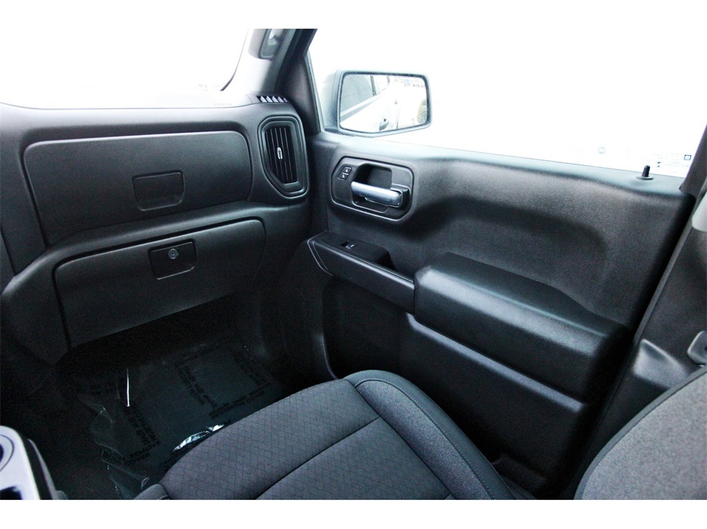 2025 Chevrolet Silverado 1500 Custom - 7