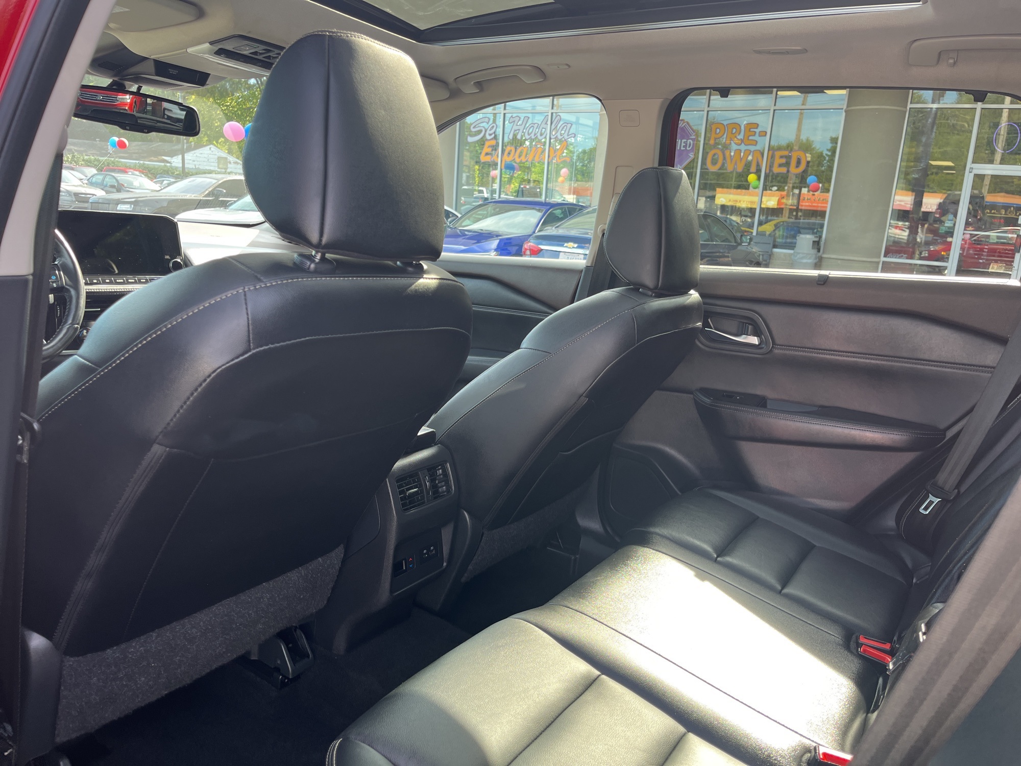 2023 Nissan Rogue SL photo 10