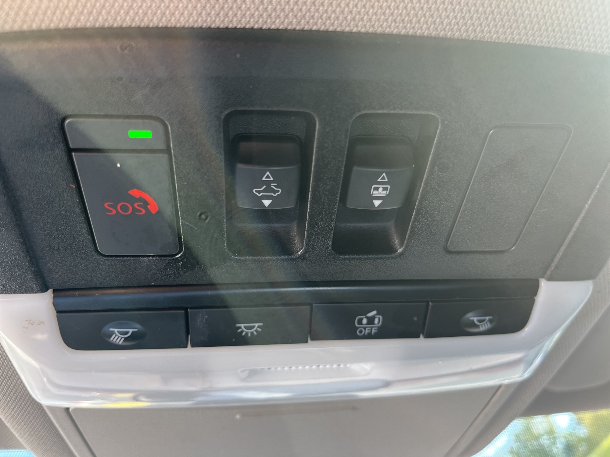 2023 Nissan Rogue SL photo 22