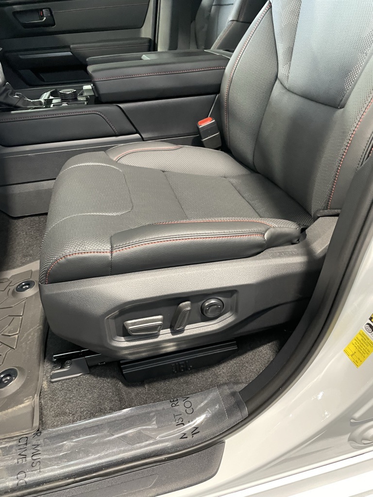 Thumbnail: 2025 Toyota Tundra - 28