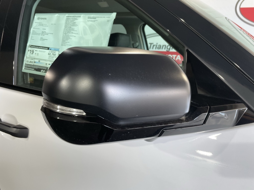 Thumbnail: 2025 Toyota Tundra - 7