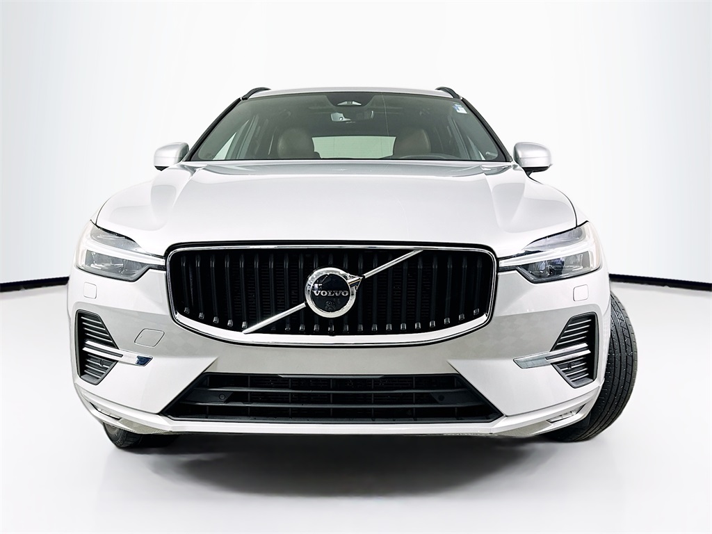 2022 VOLVO XC60 - Image 5
