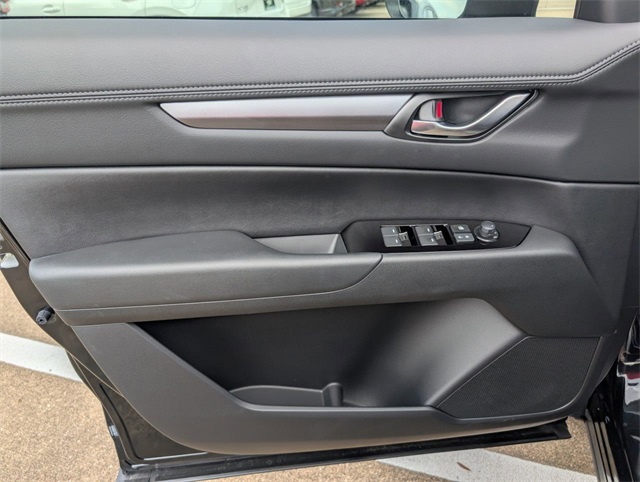 2025 Mazda CX-5 2.5 S Preferred Package - 9