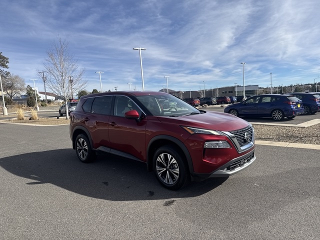 2021 Nissan Rogue SV's photo