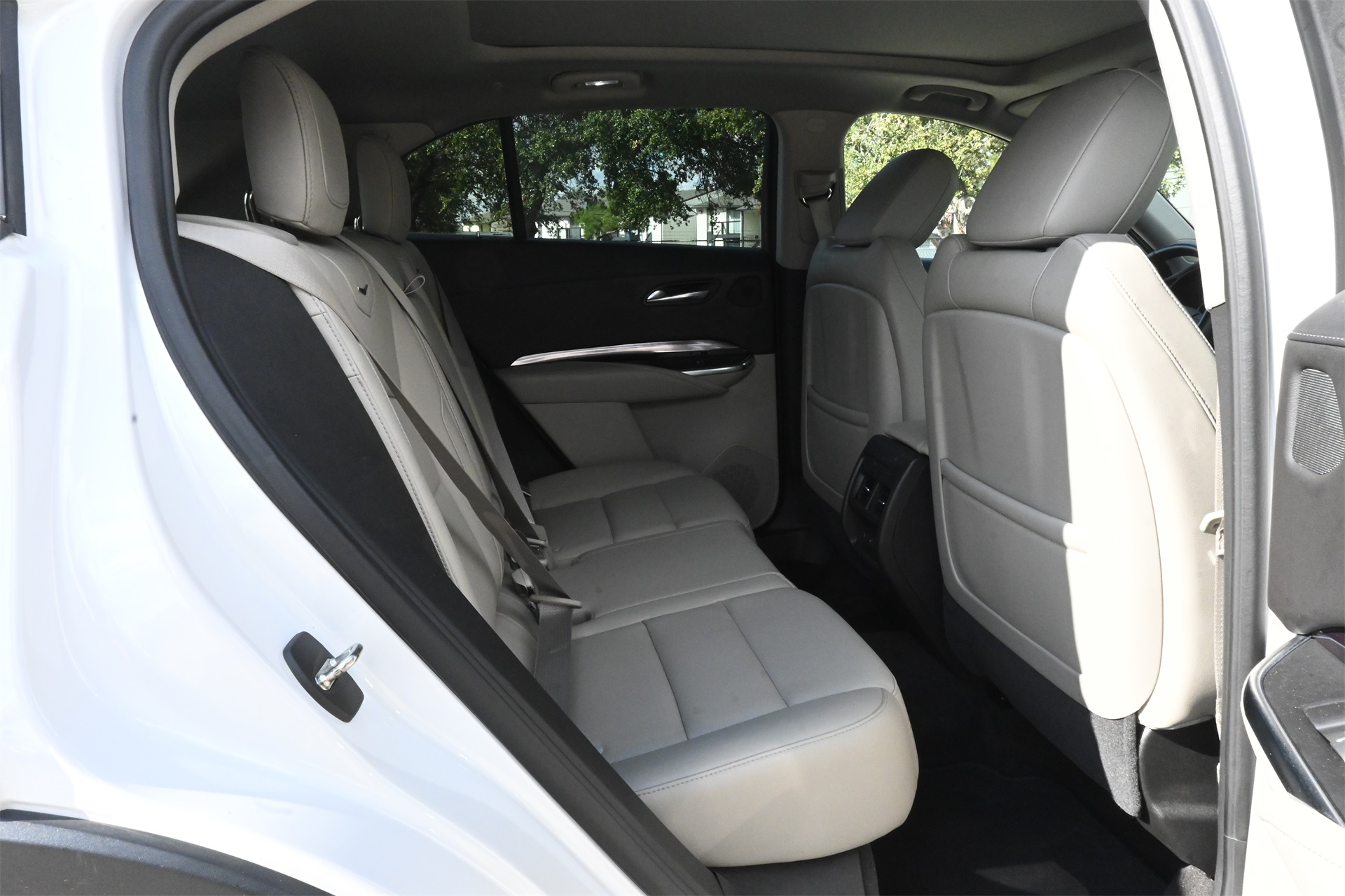 2022 Cadillac XT4 Luxury White at Don McGill Toyota