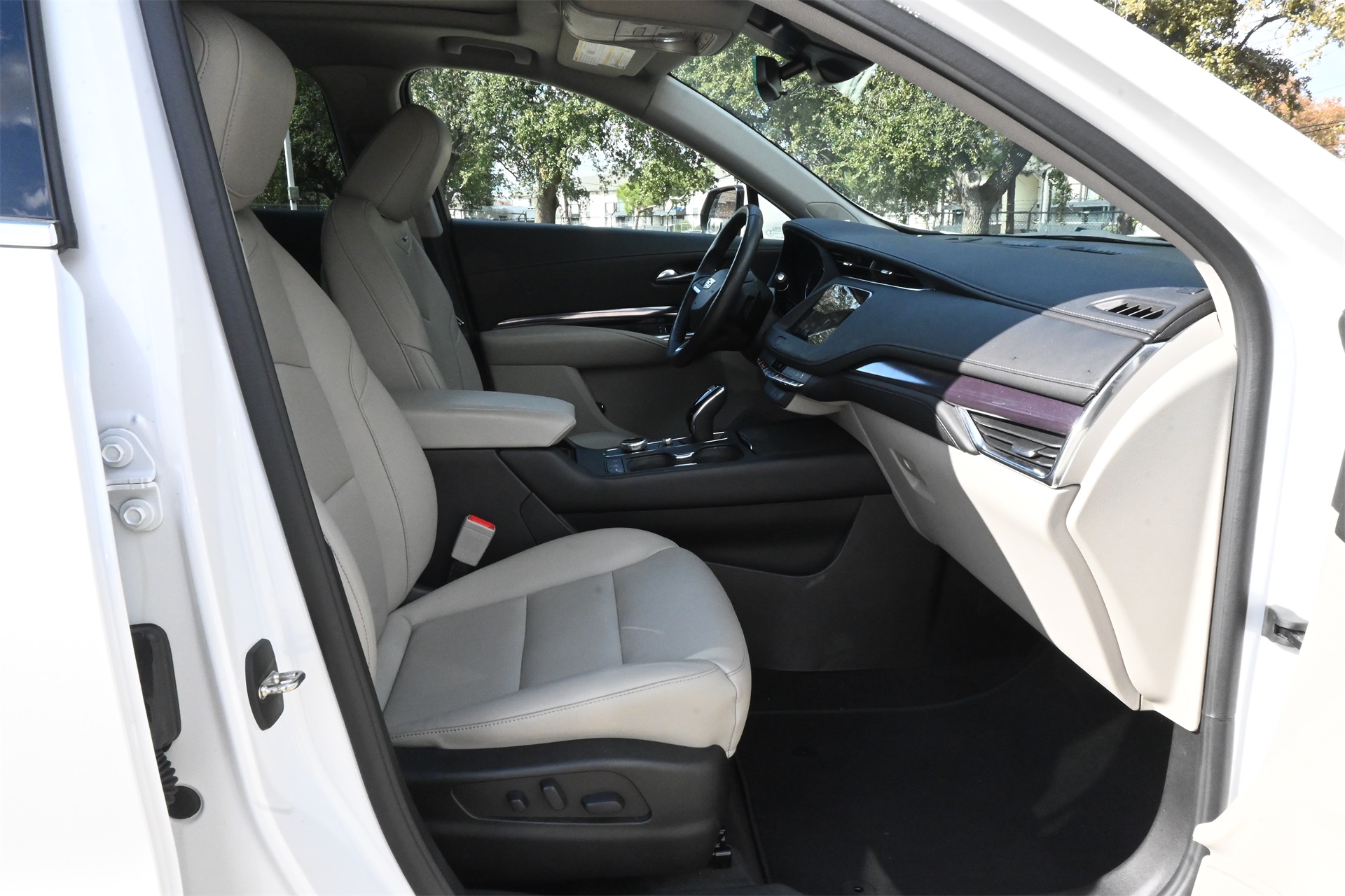 2022 Cadillac XT4 Luxury White at Don McGill Toyota