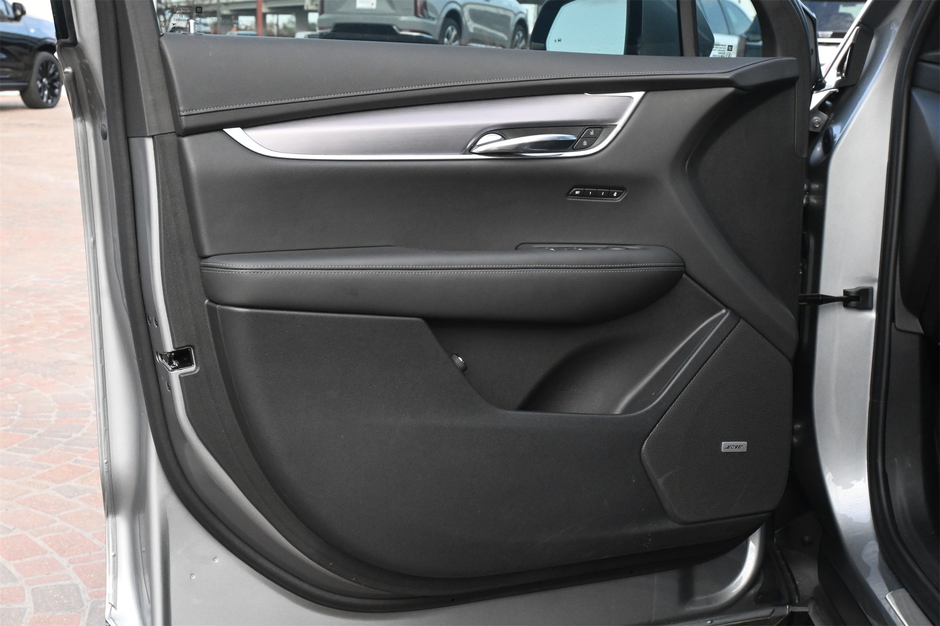 2025 Cadillac XT6 Luxury Silver at Classic Chevrolet Galveston