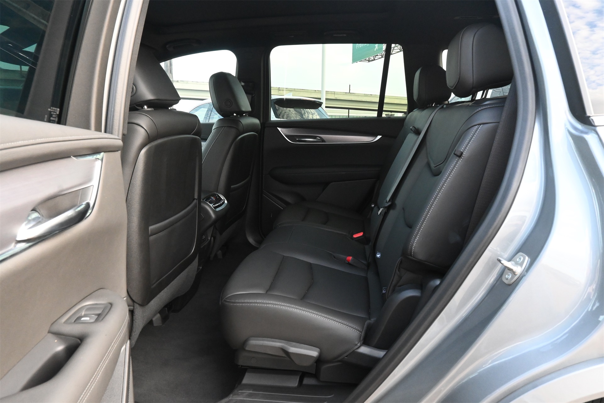 2025 Cadillac XT6 Luxury Silver at Classic Chevrolet Galveston