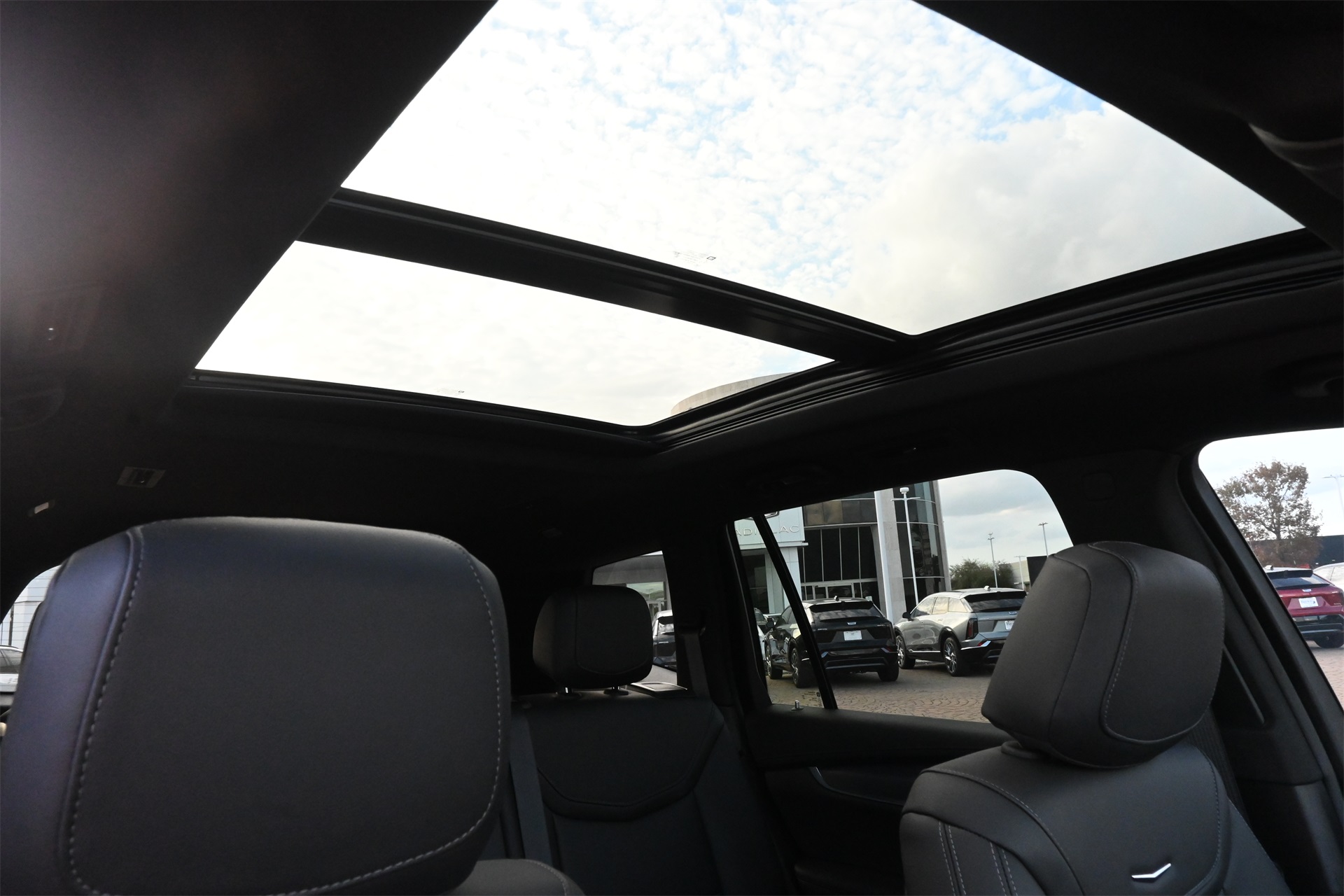 2025 Cadillac XT6 Luxury Silver at Classic Chevrolet Galveston