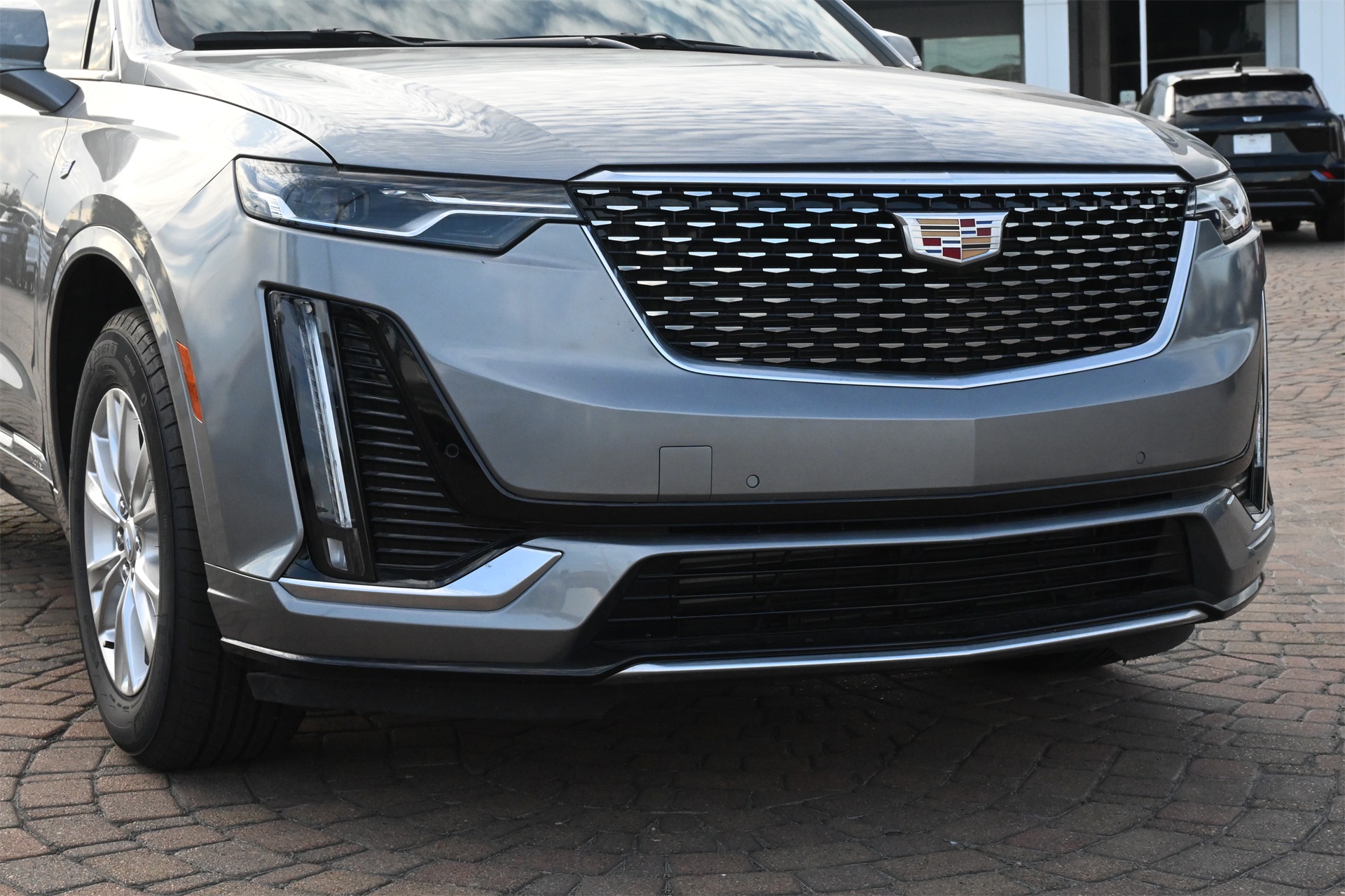2025 Cadillac XT6 Luxury Silver at Classic Chevrolet Galveston