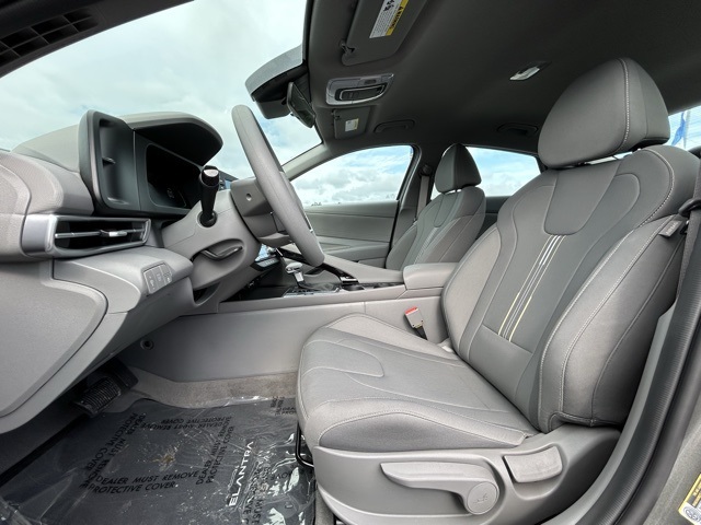 HyundaiElantra Hybrid12