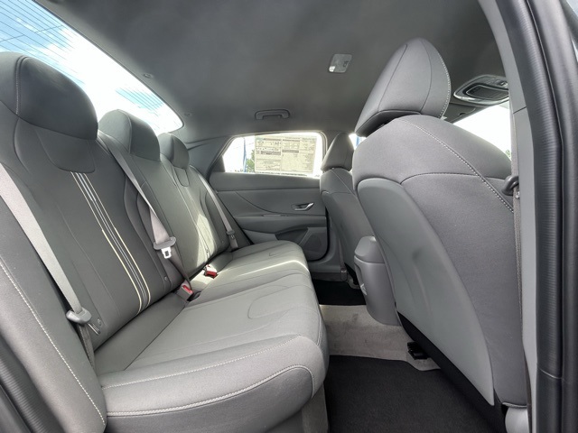 HyundaiElantra Hybrid6