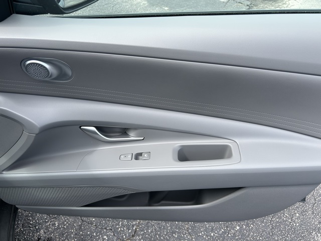 HyundaiElantra Hybrid9