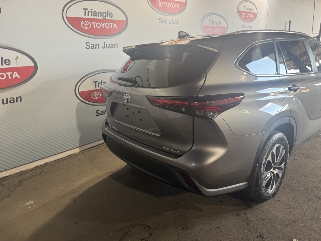 Thumbnail: 2026 Toyota Highlander - 21