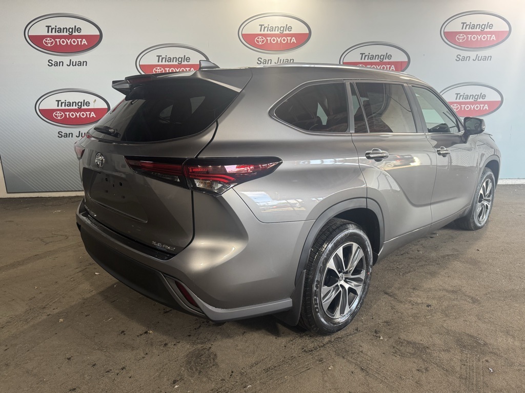 Thumbnail: 2026 Toyota Highlander - 4