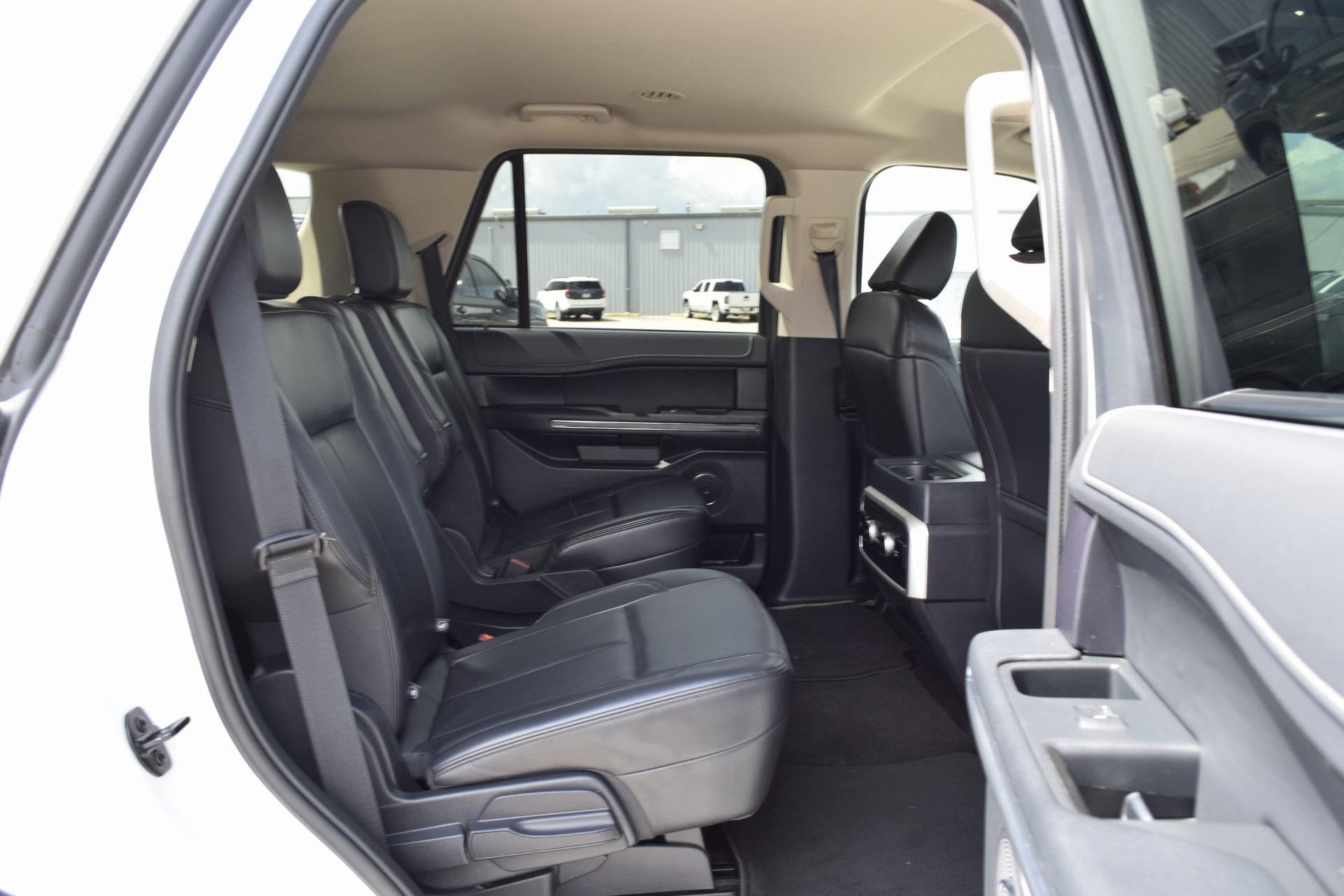 2024 Ford Expedition XLT White at AutoSavvy Houston Northwest