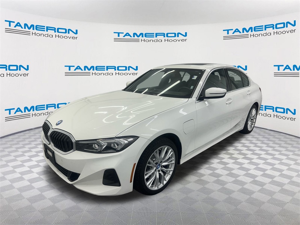 2024 BMW 3 Series 330e Hybrid Plug-in xDrive AWD