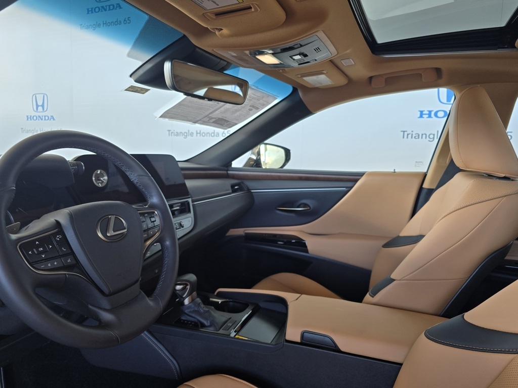 Thumbnail: 2024 Lexus ES - 13