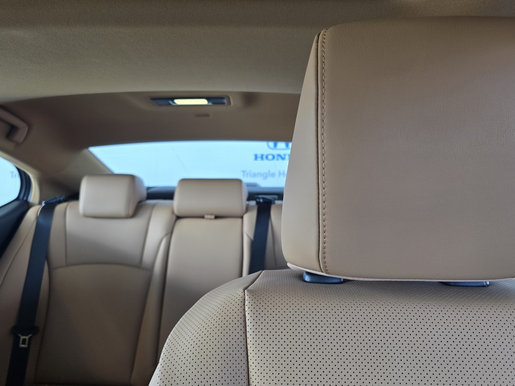 Thumbnail: 2024 Lexus ES - 23