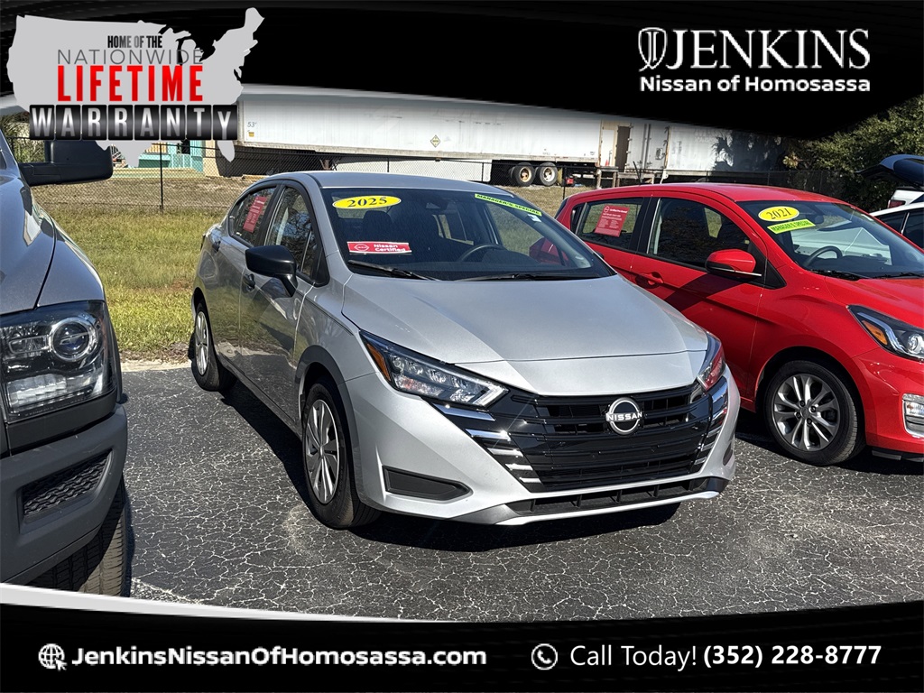 2025 Nissan Versa S FWD