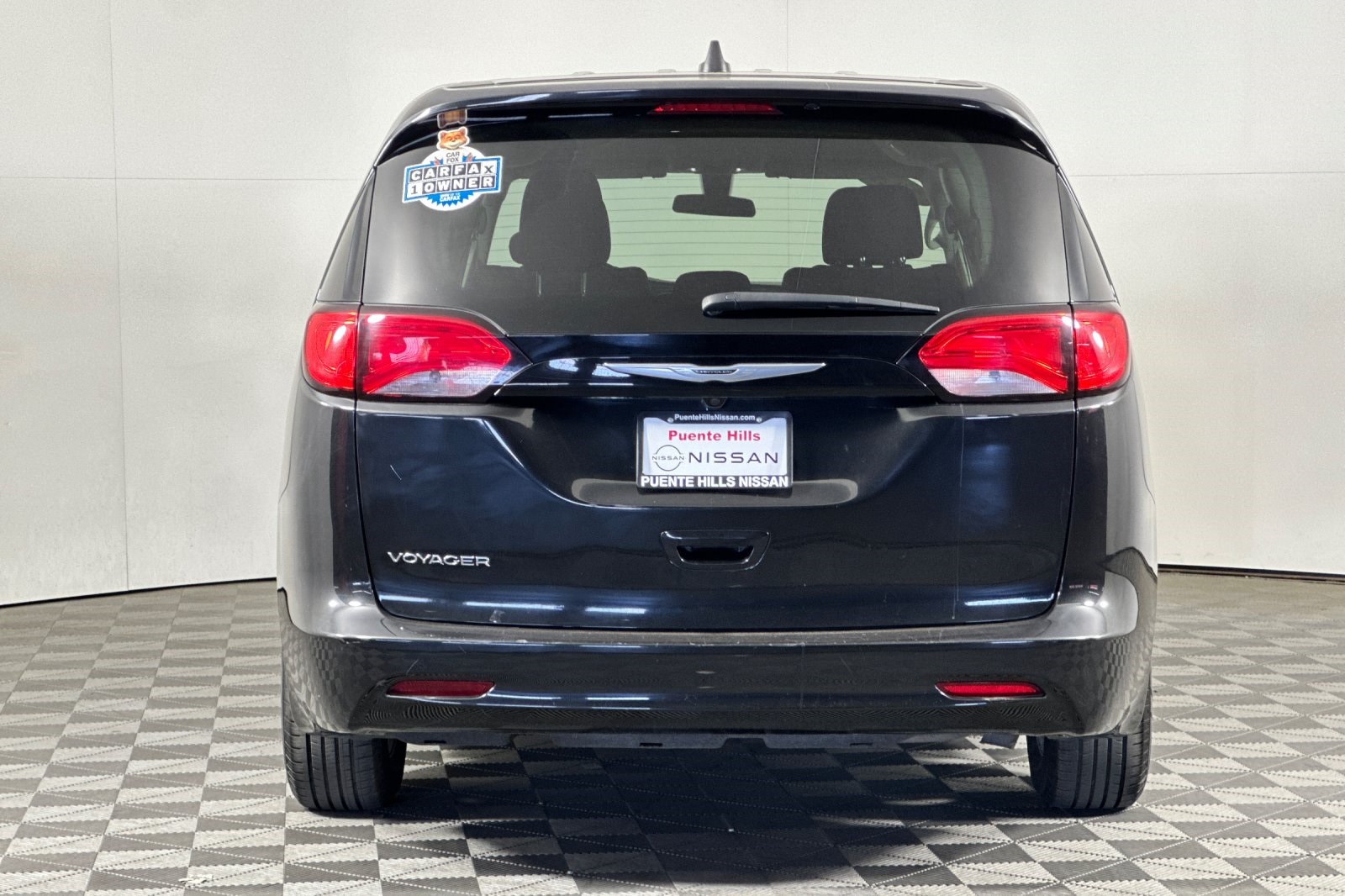 2022 Chrysler Voyager LX photo 4