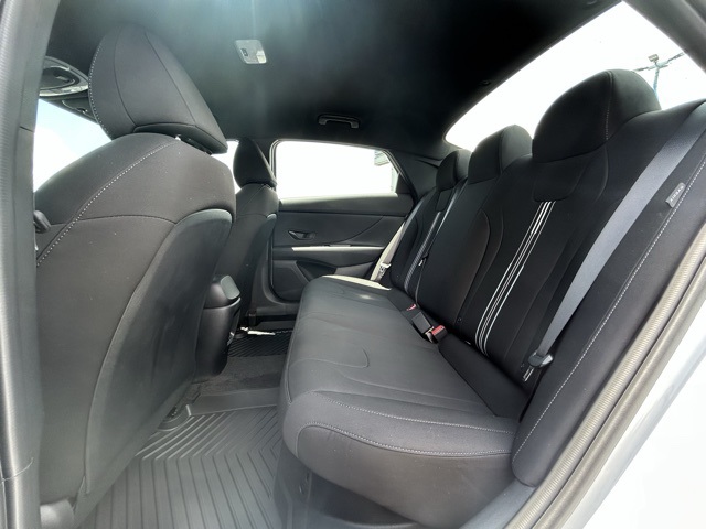 HyundaiElantra Hybrid8