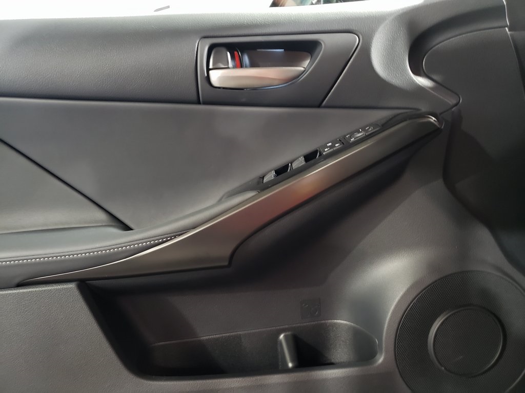 Thumbnail: 2025 Lexus IS - 12