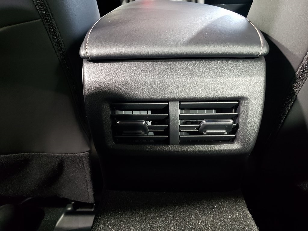 Thumbnail: 2025 Lexus IS - 29