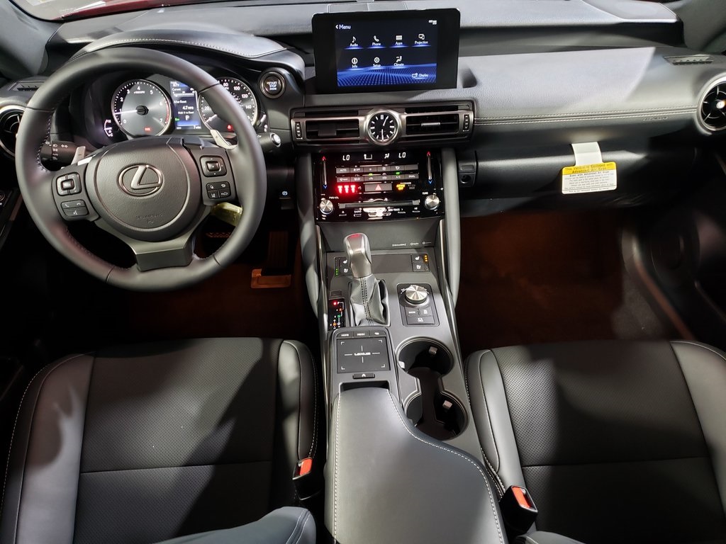 Thumbnail: 2025 Lexus IS - 30