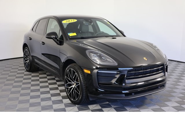 2022 Porsche Macan AWD