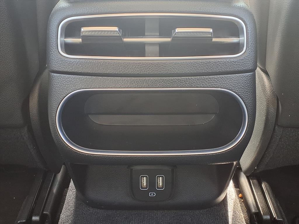 2023 Genesis GV70 2.5T - 9