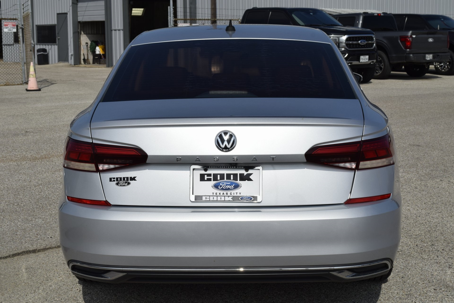 2020 Volkswagen Passat 2.0T SE - 8