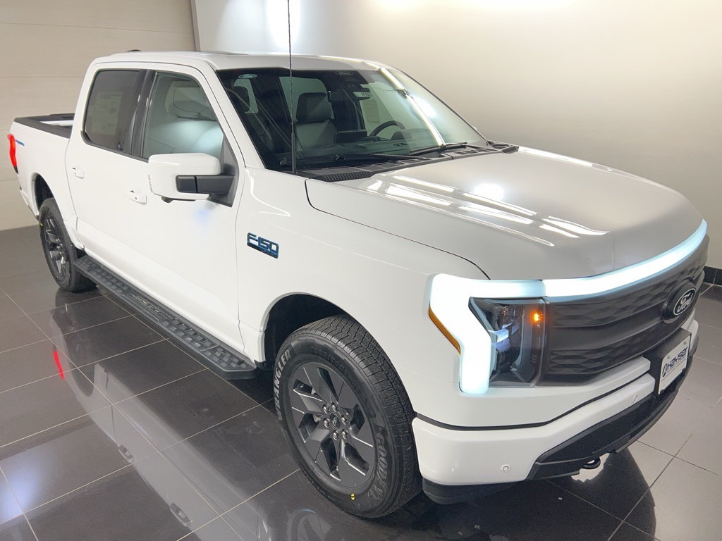 2025 Ford F-150 Lightning Lariat