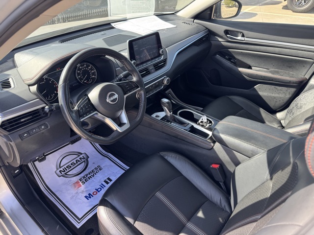 2024 Nissan Altima 2.5 SR photo 2