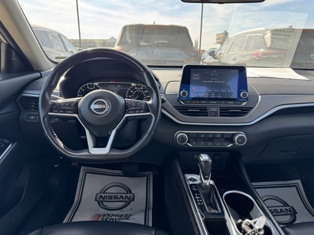 2024 Nissan Altima 2.5 SR photo 2