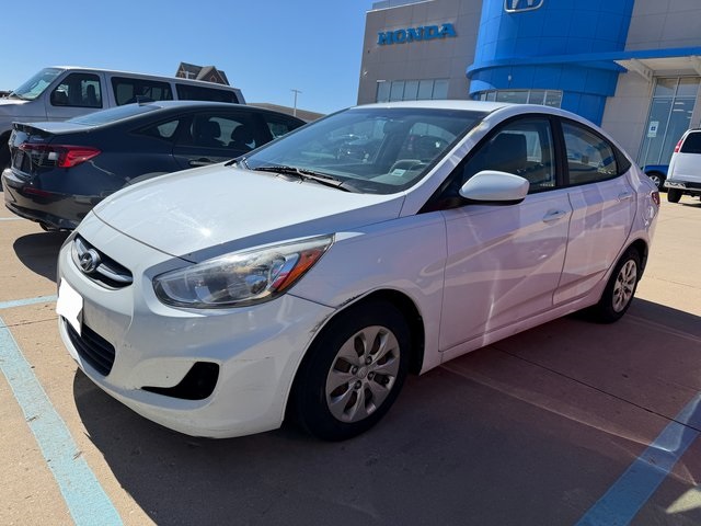 2016 Hyundai Accent SE Sedan FWD