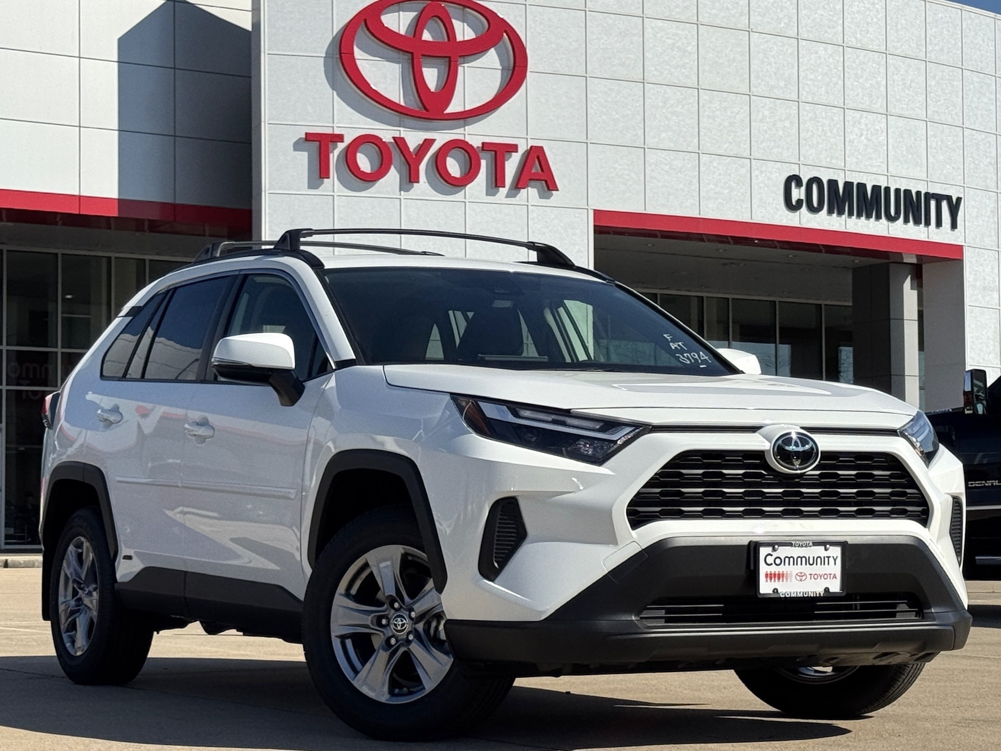 2025 Toyota RAV4 Hybrid XLE - 0