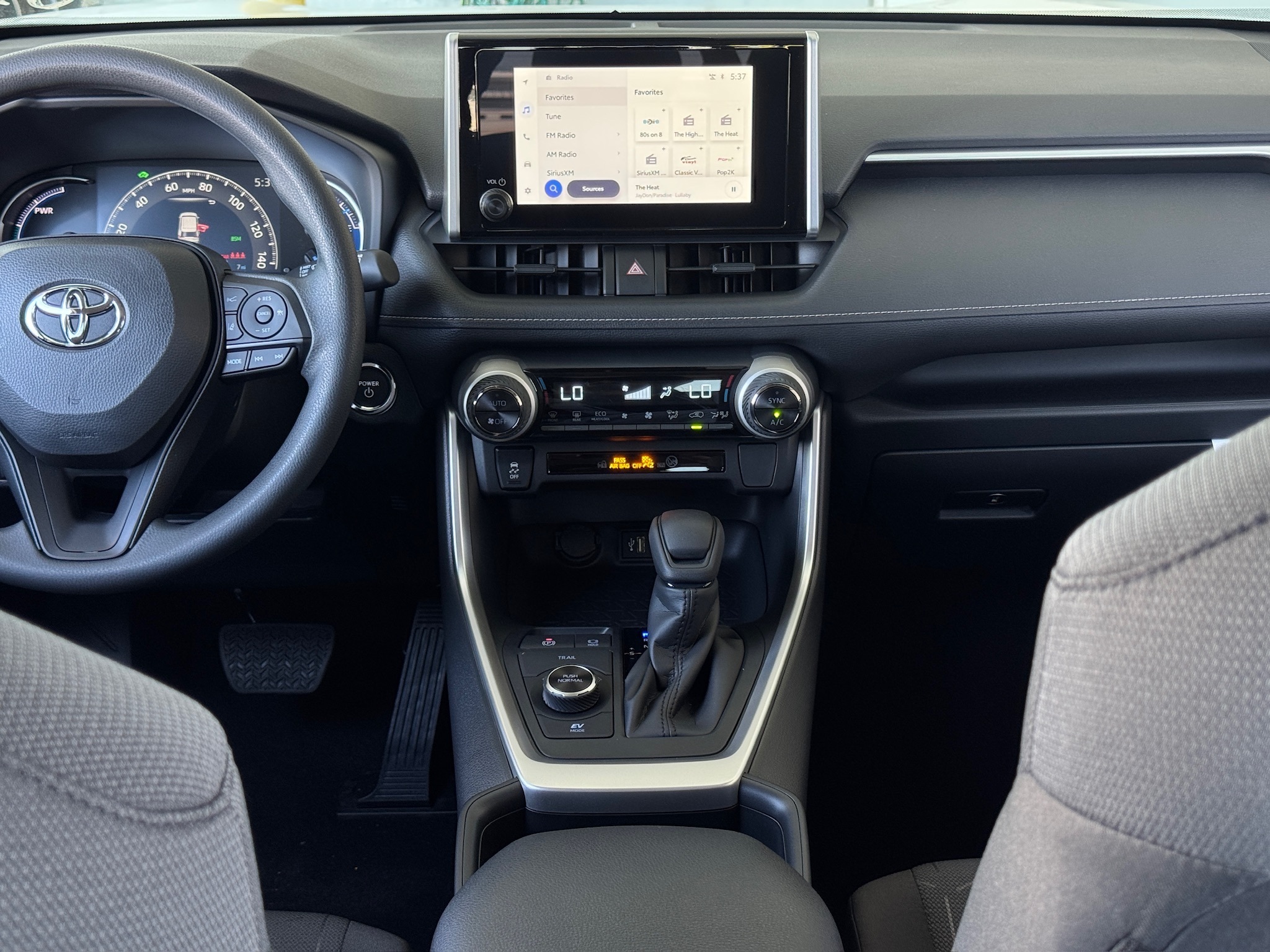 2025 Toyota RAV4 Hybrid XLE - 3