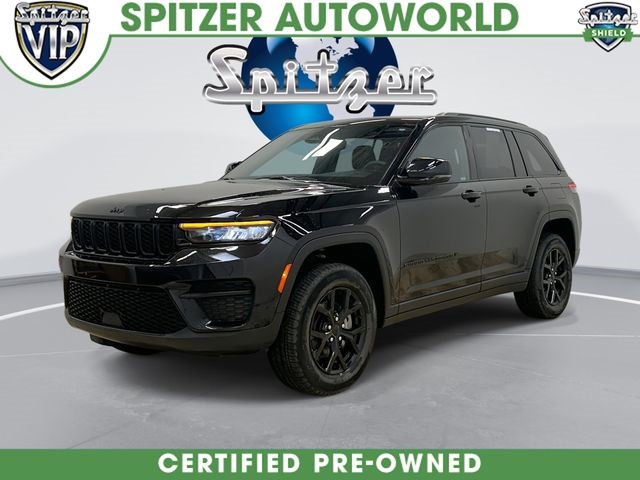 Diamond Black Crystal Pearlcoat 2024 Jeep Grand Cherokee Altitude 4WD SUV / Crossover Four-Wheel Drive 8-Speed Automatic
