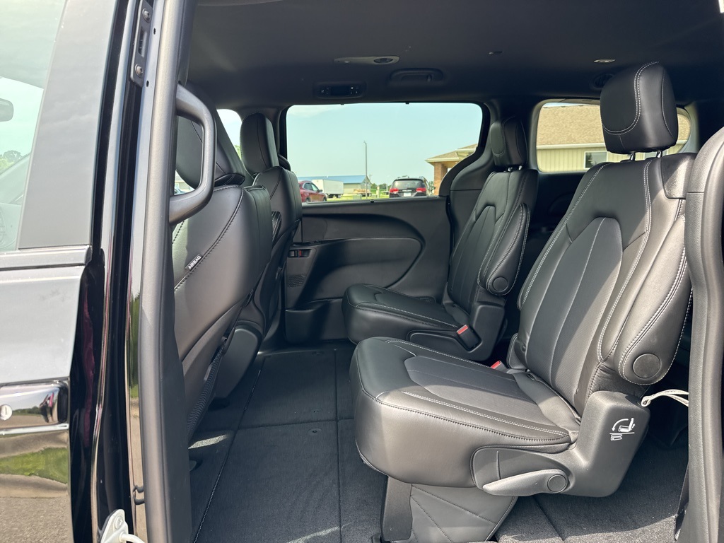 2025 Chrysler Pacifica