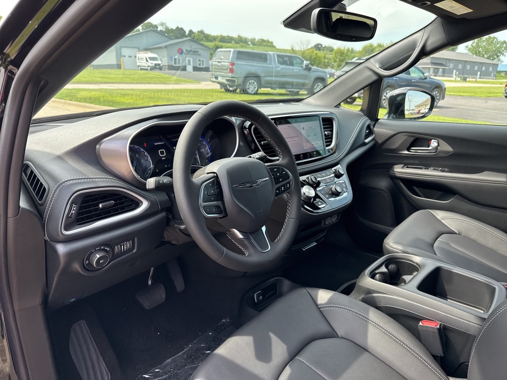 2025 Chrysler Pacifica