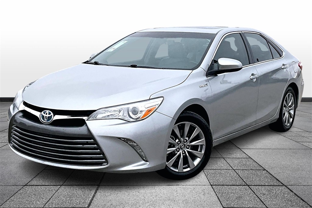 2016 Toyota Camry Hybrid XLE FWD