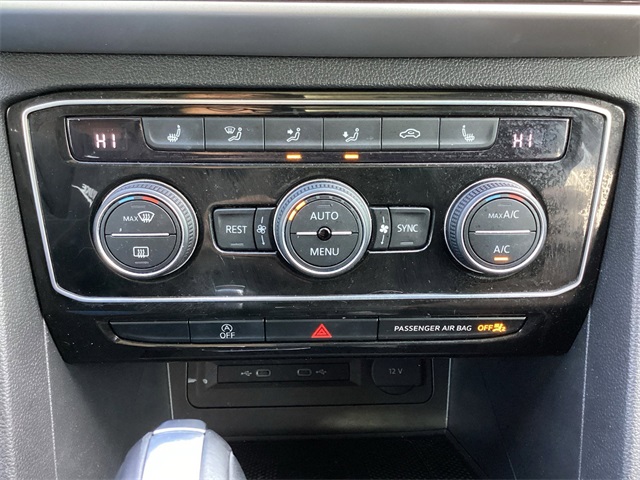 Used Car 2023 Volkswagen Atlas  3.6l V6 Sel R-line For Sale Under $30,000 In San Antonio, Texas