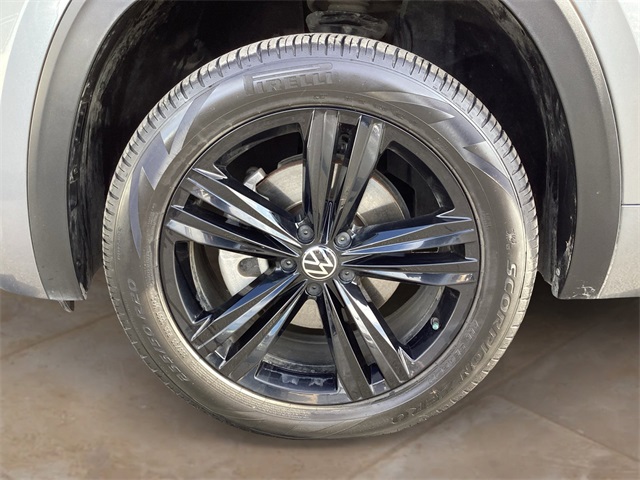 Used Car 2023 Volkswagen Atlas  3.6l V6 Sel R-line For Sale Under $30,000 In San Antonio, Texas