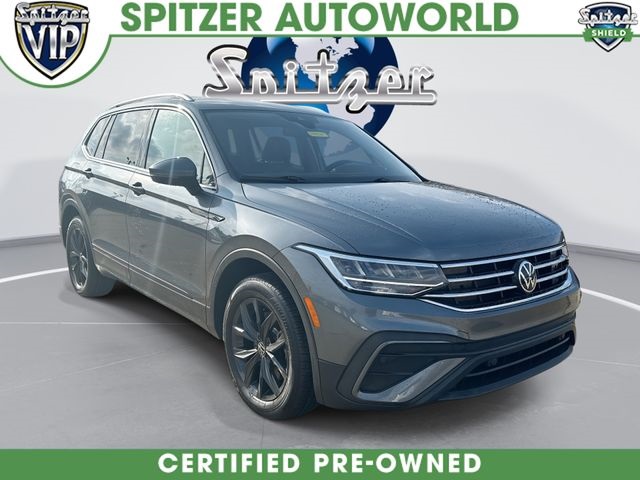 Platinum Gray Metallic 2024 Volkswagen Tiguan SE 4Motion SUV / Crossover All-Wheel Drive 8-Speed Automatic