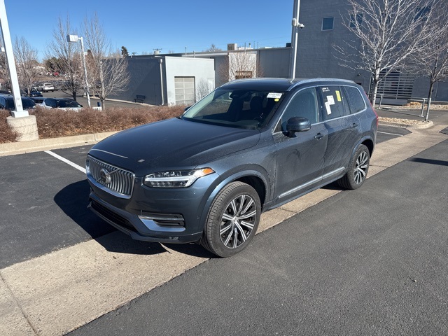 2025 Volvo XC90 B6 Plus Bright Theme 7-Passenger AWD