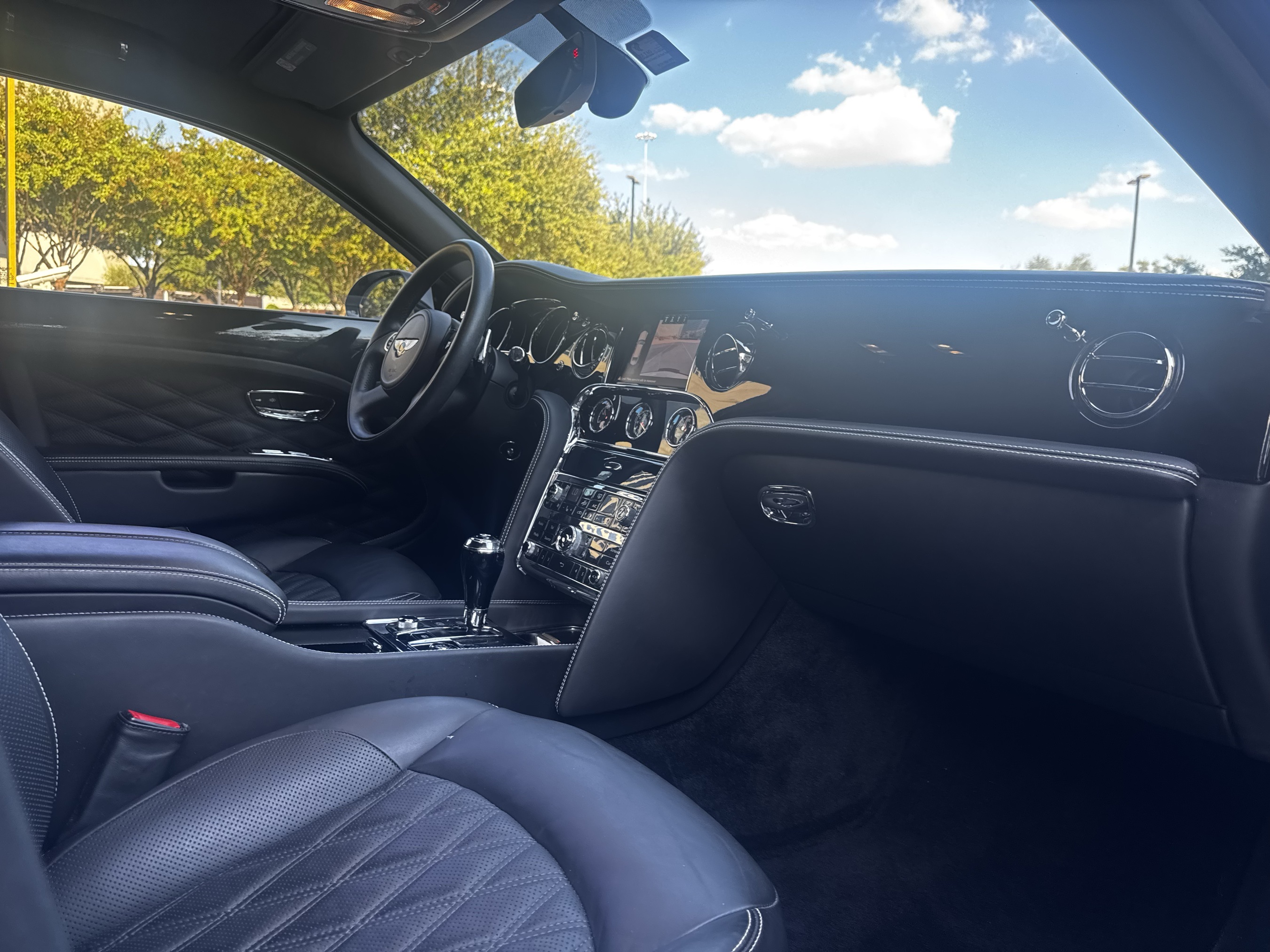 2017 Bentley Mulsanne Speed photo 2