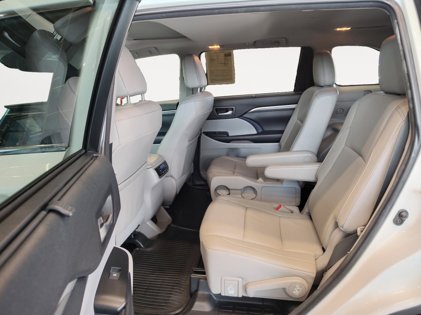 Used Car 2018 Toyota Highlander Hybrid  Limited For Sale In San Antonio, Texas