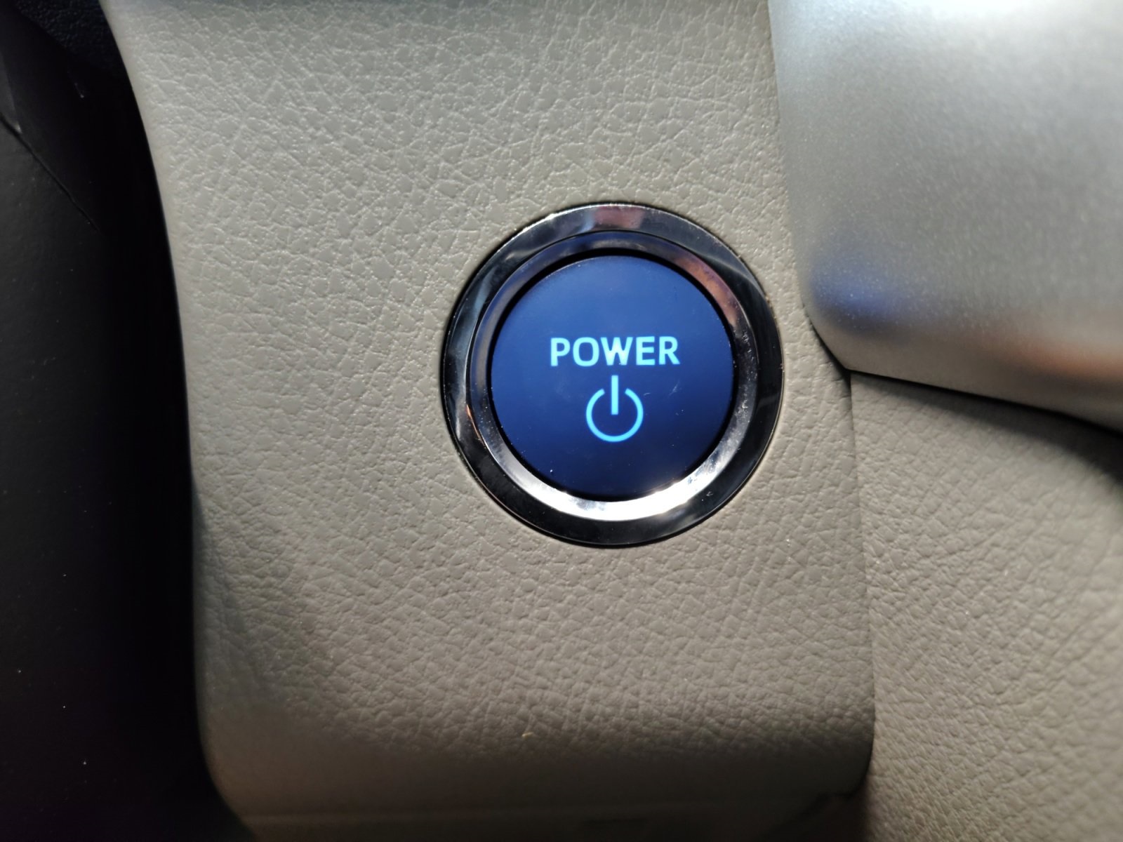 Used Car 2018 Toyota Highlander Hybrid  Limited For Sale In San Antonio, Texas