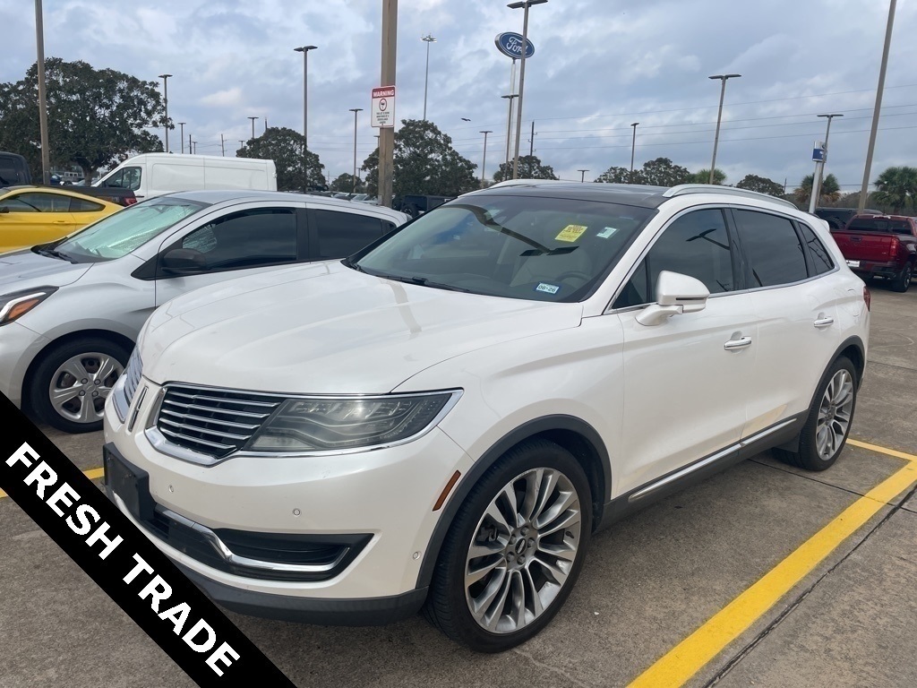2016 Lincoln MKX Reserve White at Parkway Family Mazda